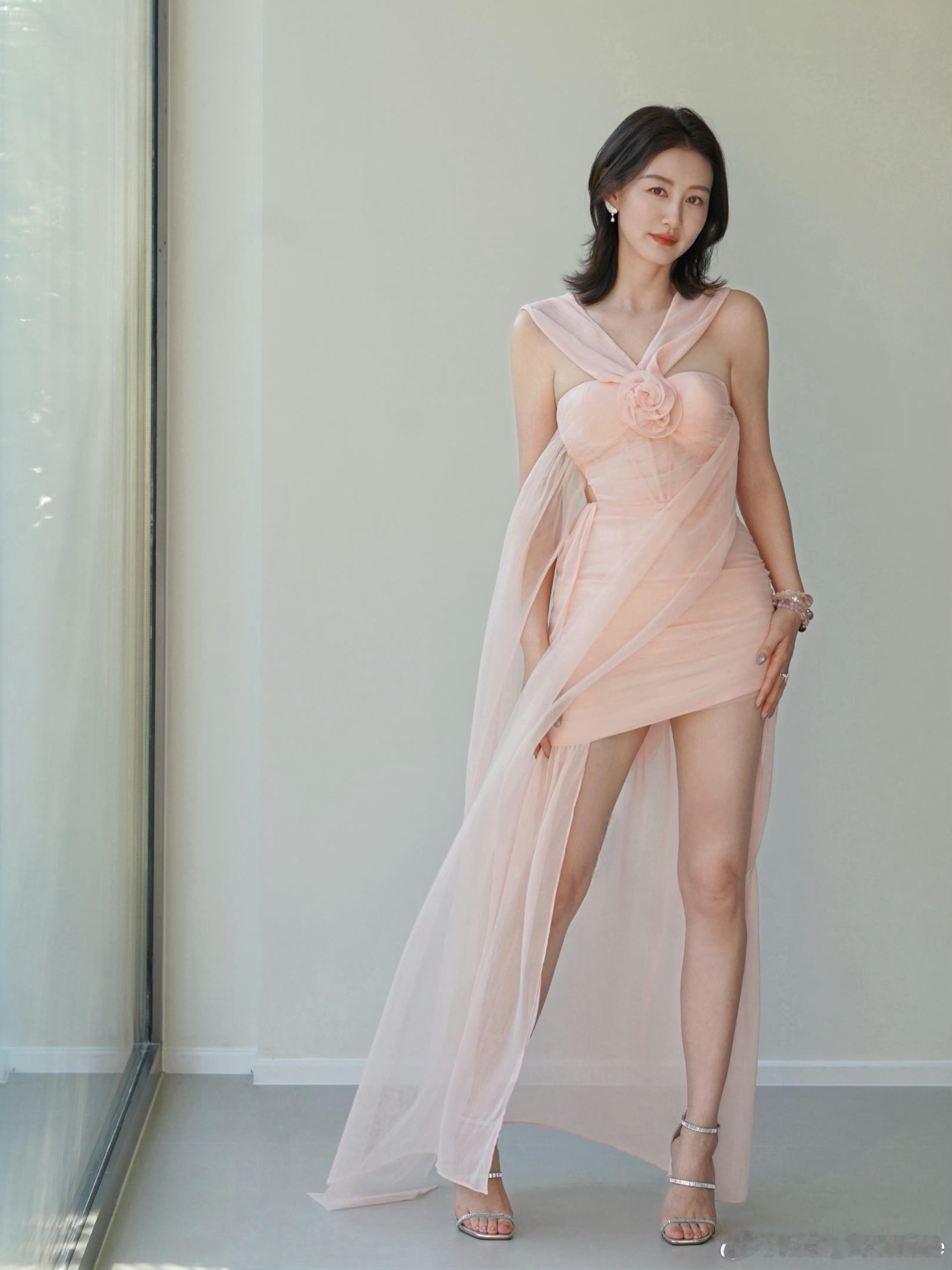 郭晓敏🌸春日粉系女神