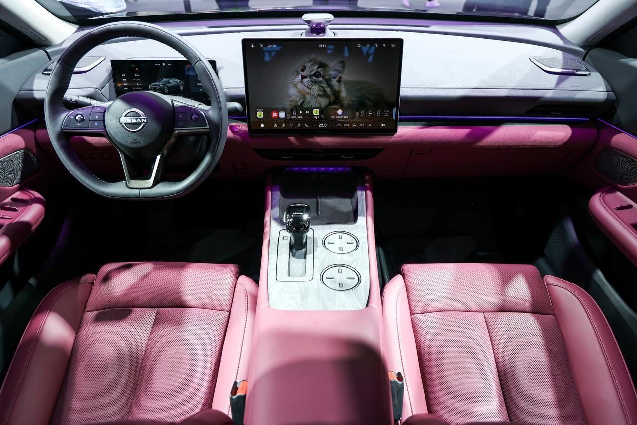 以前大家买B级车，一般就是在凯美瑞、迈腾、天籁这几款车里选。但是现在的话，很多人