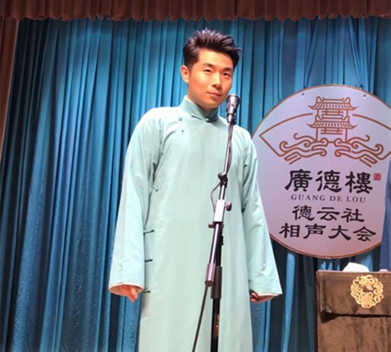 “七队有的是票，不是前两年传说的那个七队了”，张九南舞台直面回应观众，说完就后悔