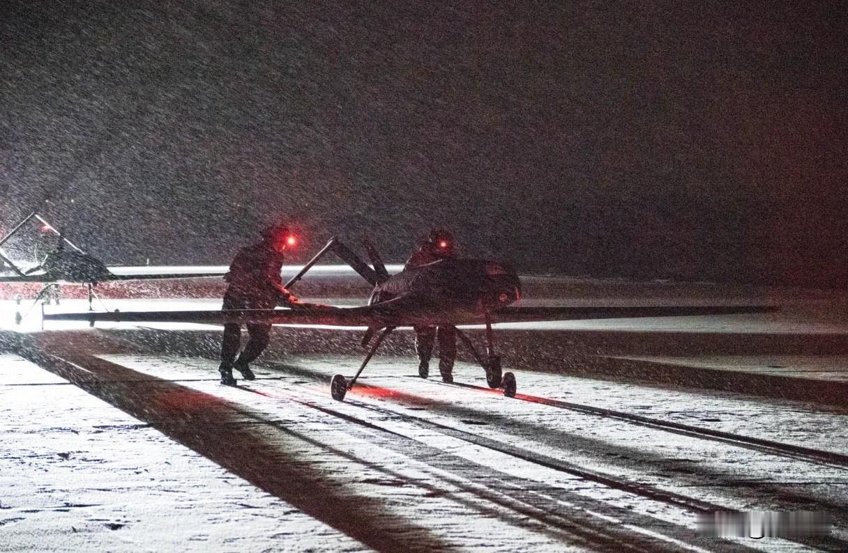 乌特战指挥官：“千架乌军无人机夜袭俄罗斯是迟早之事”乌克兰特种作战部队第一