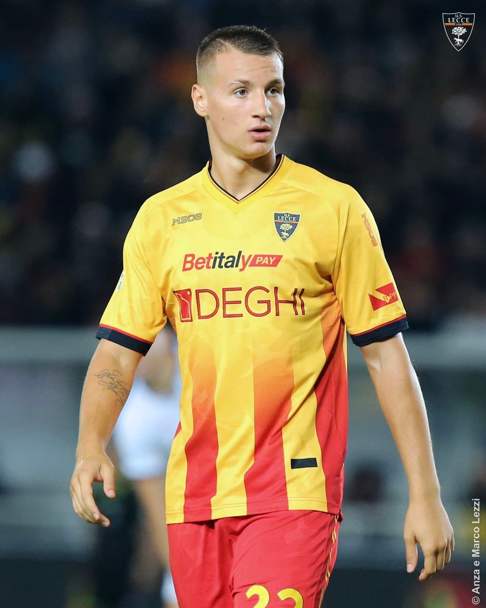 【复出倒计时⏳】意甲莱切俱乐部官方宣布：ℹ️米兰外租小将弗朗切斯科·卡马