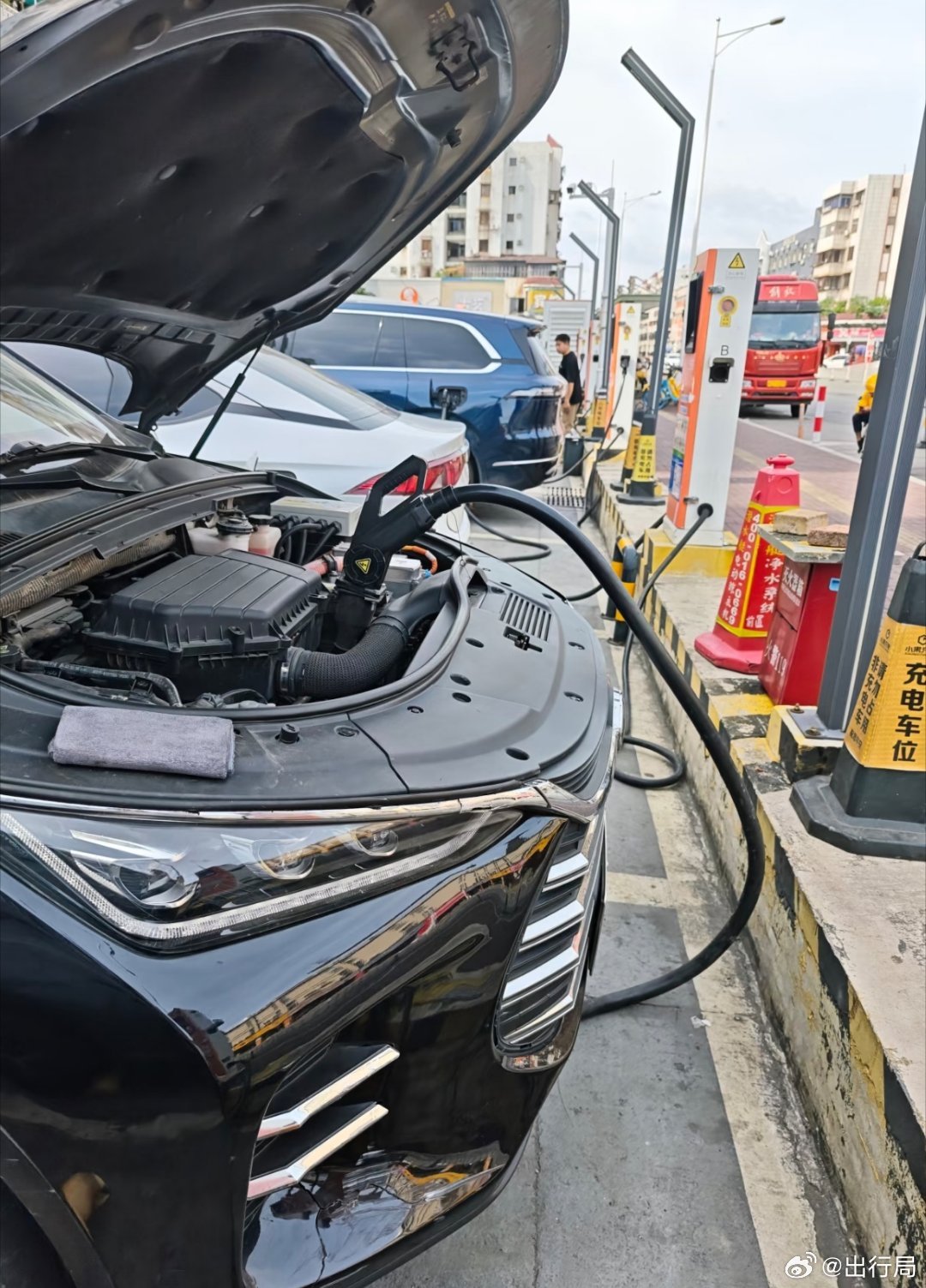 这是什么充电姿势，是直接把枪塞电池上了吗[doge]​​​