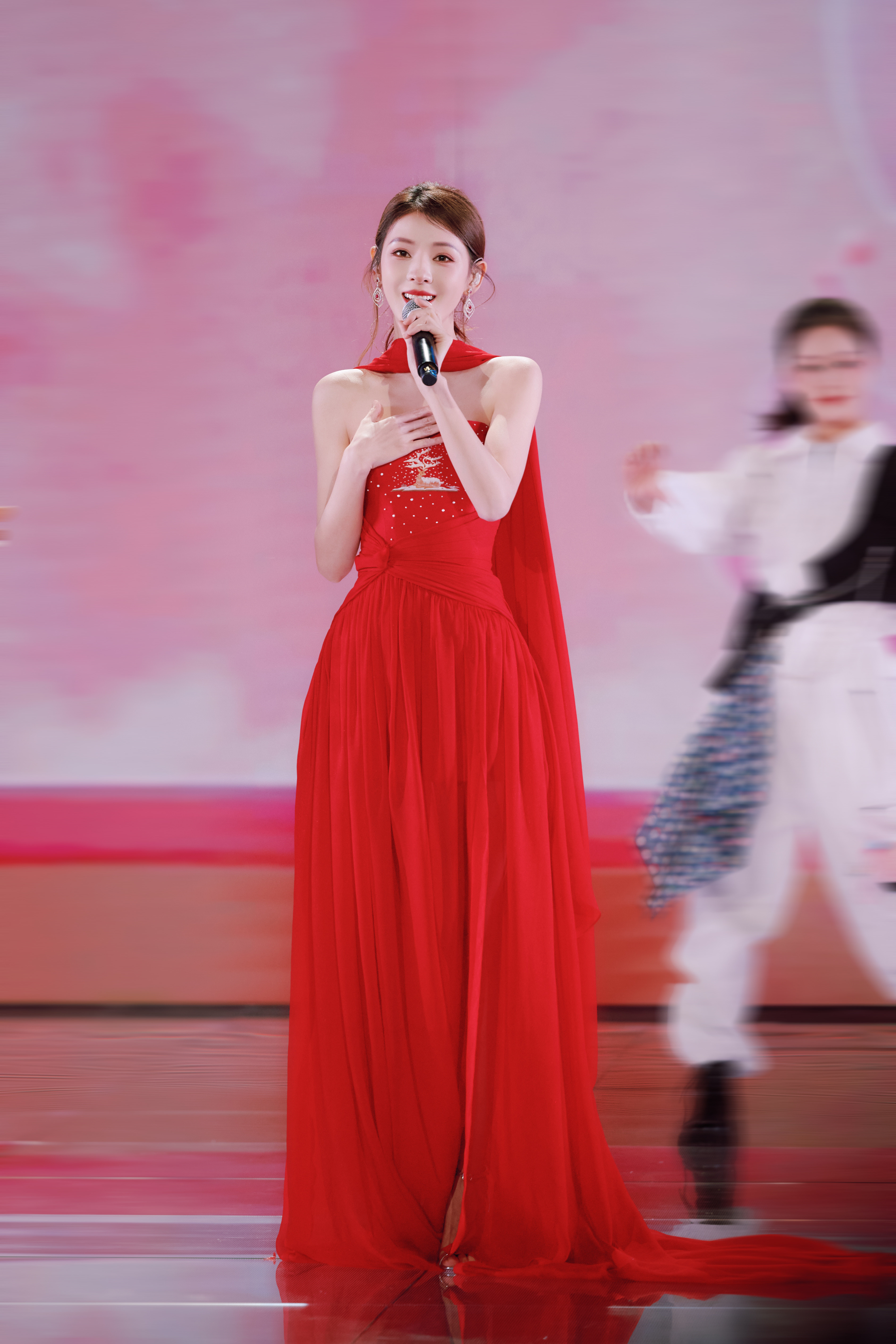 张予曦礼绽东方