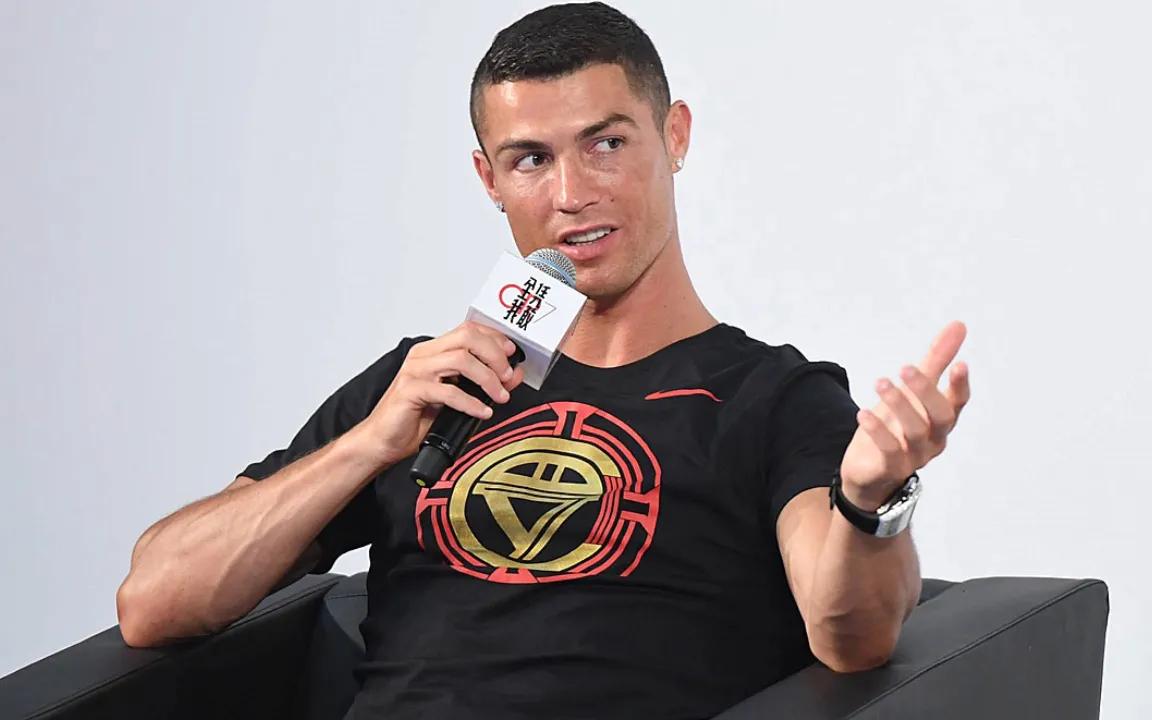C罗专访：沙特联赛比葡超、法甲水平高，未来两到三年决定退役。C罗的一次专访，