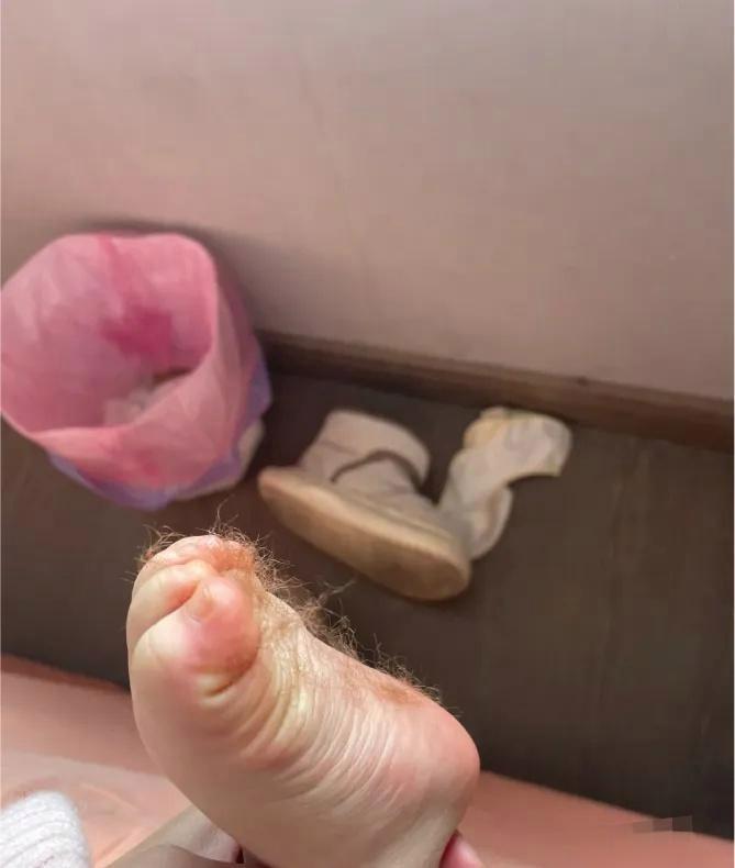 婆婆买的袜子笑死人了