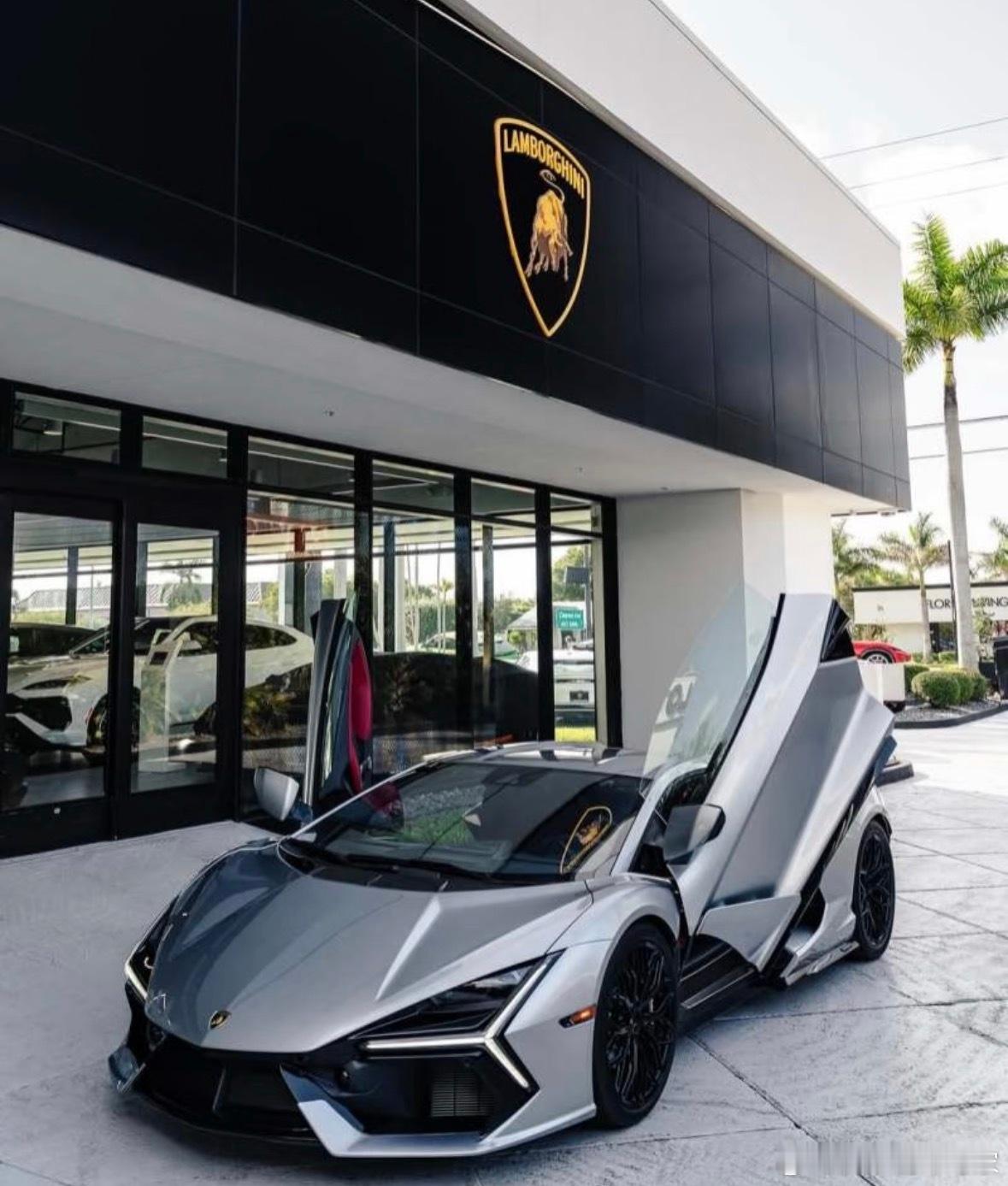 本来豪华超跑应该是富人圈的『理财神器』和『硬通货』，但兰博基尼这几年的表现确实有