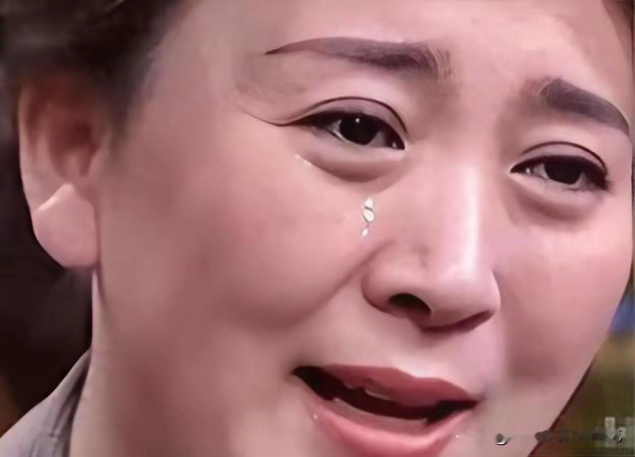 谁都没想到，沉默已久的中戏再次发声，一句话就把闫学晶“卖惨”的谎言捅破了。昨晚饭