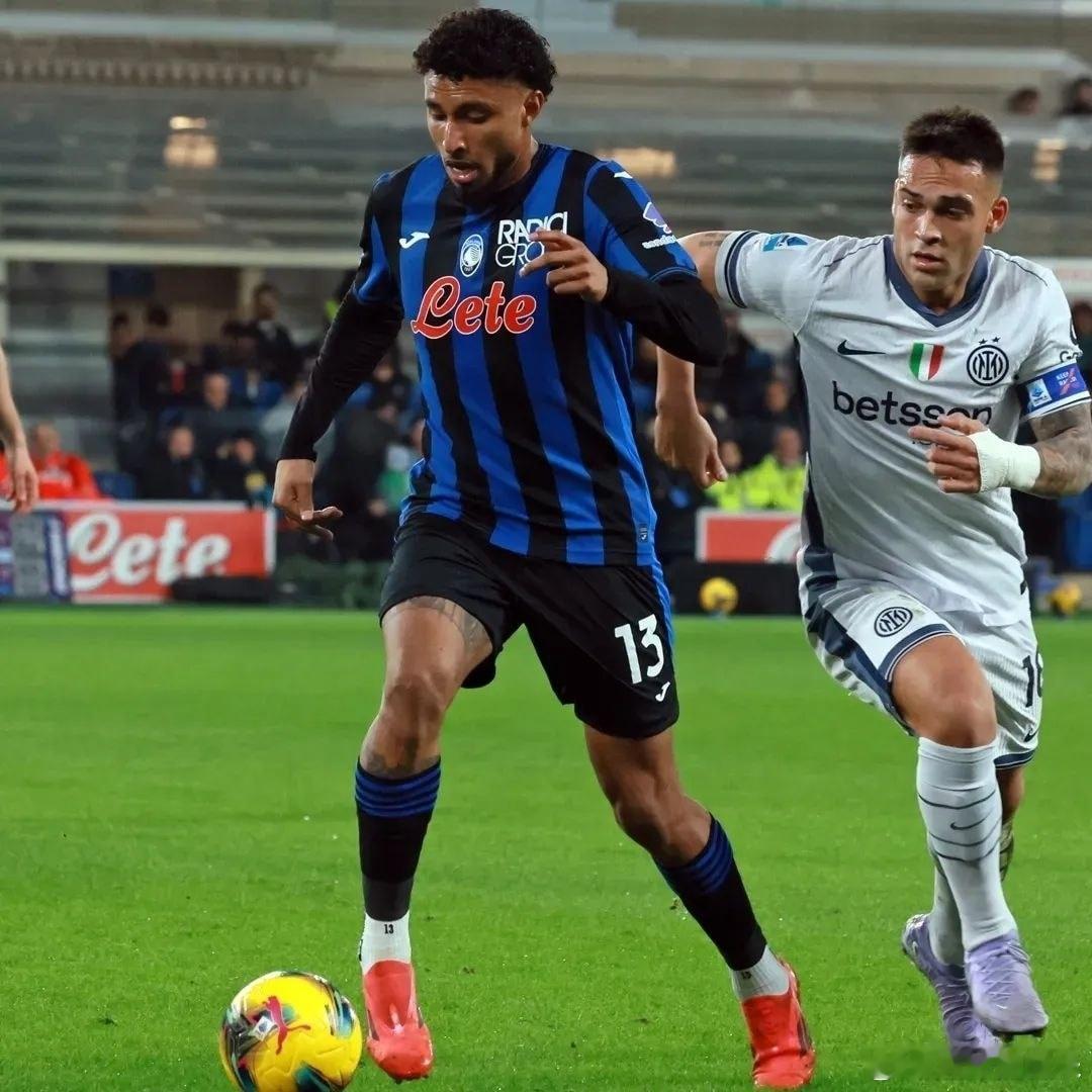 埃德森经纪人回应了前两天意大利媒体的说法，明年一月份或者六月份埃德森有可能离队，