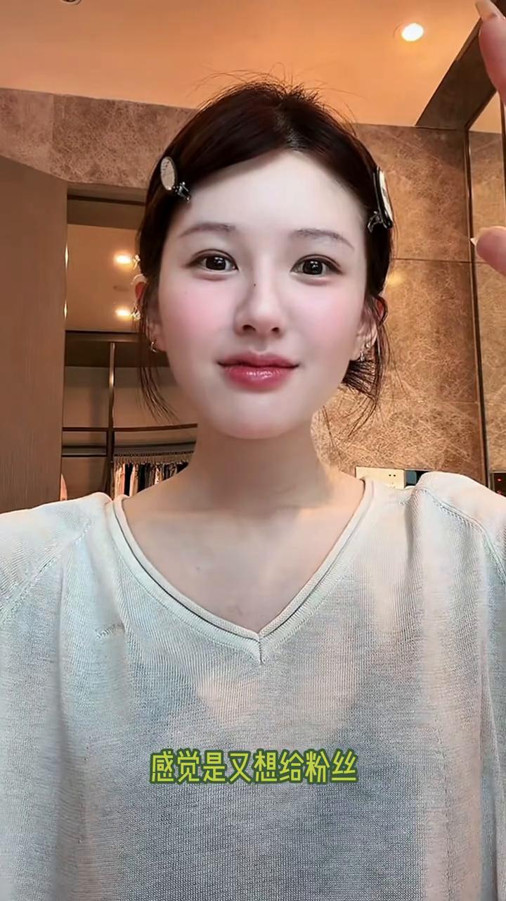 救命，有人能理解赵露思的脑回路吗？能开两场演唱会的体力，她现在又在装什么可怜？感