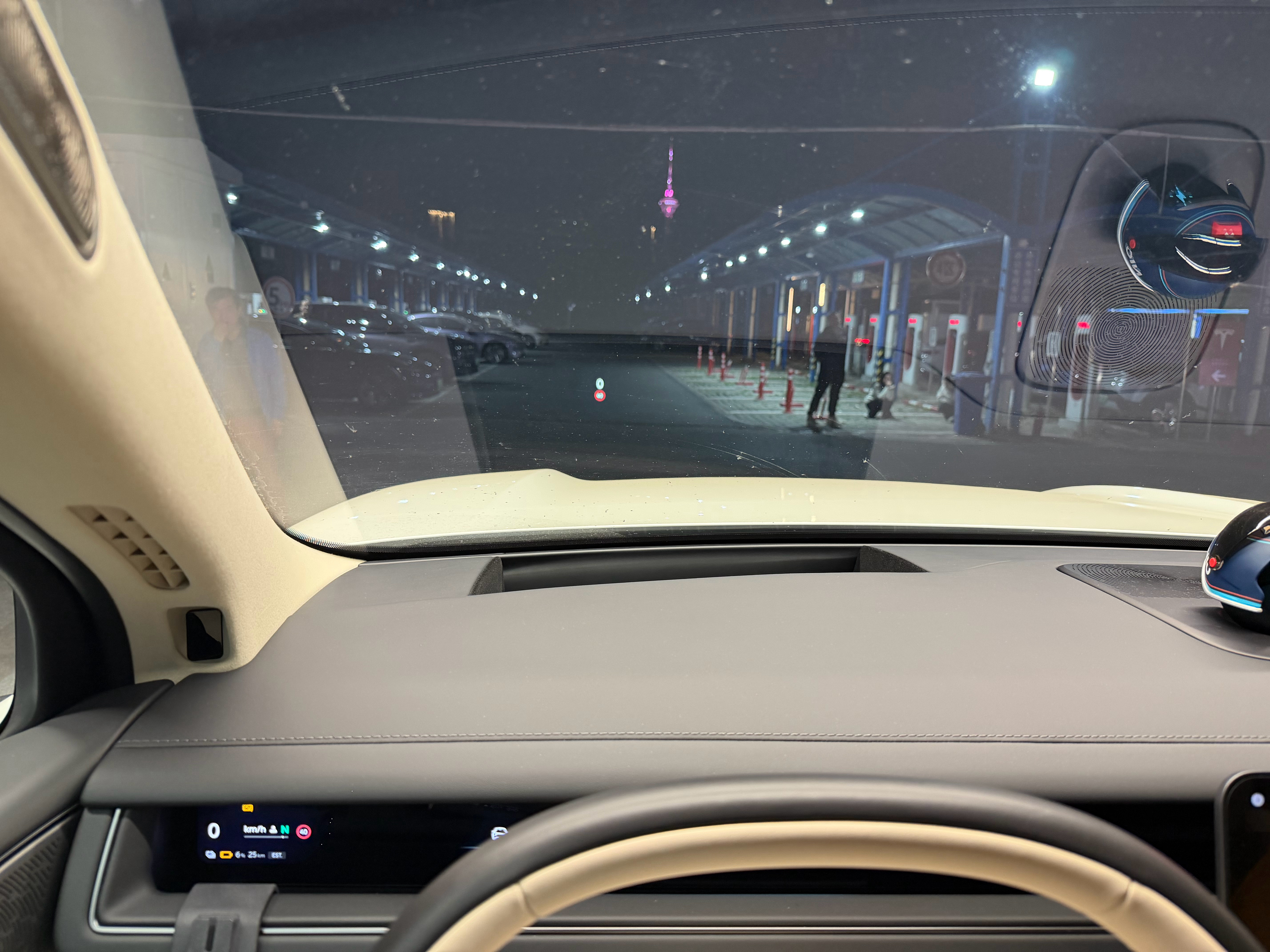 现在换电依然被围观天津·天津万象城