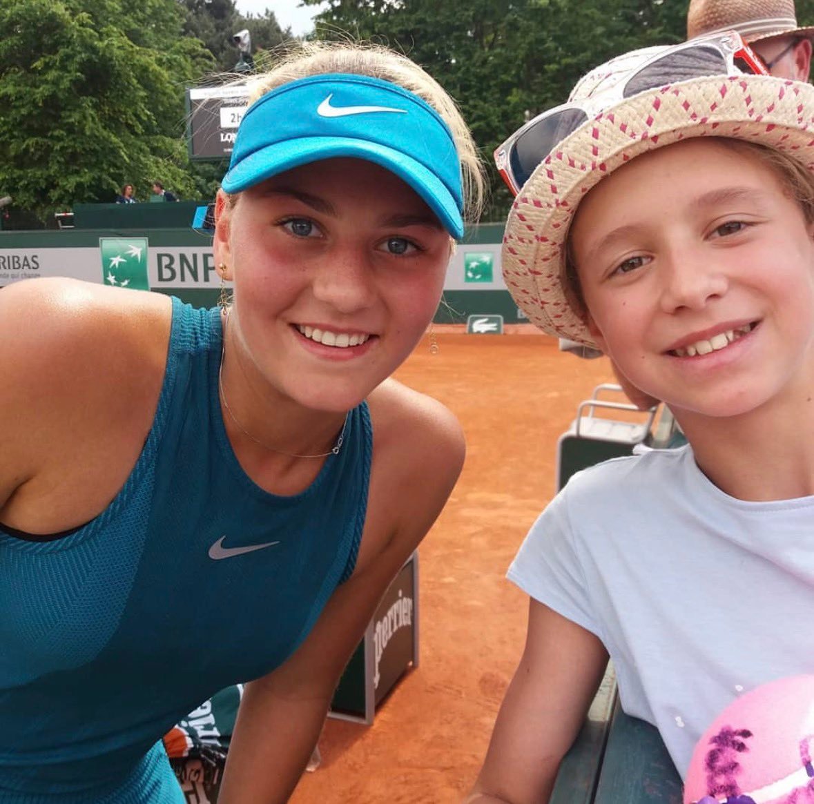 今晚9点半，在解说WTA鲁昂站决赛：科斯秋克vs波德雷茨这是科斯秋克本赛季第二次