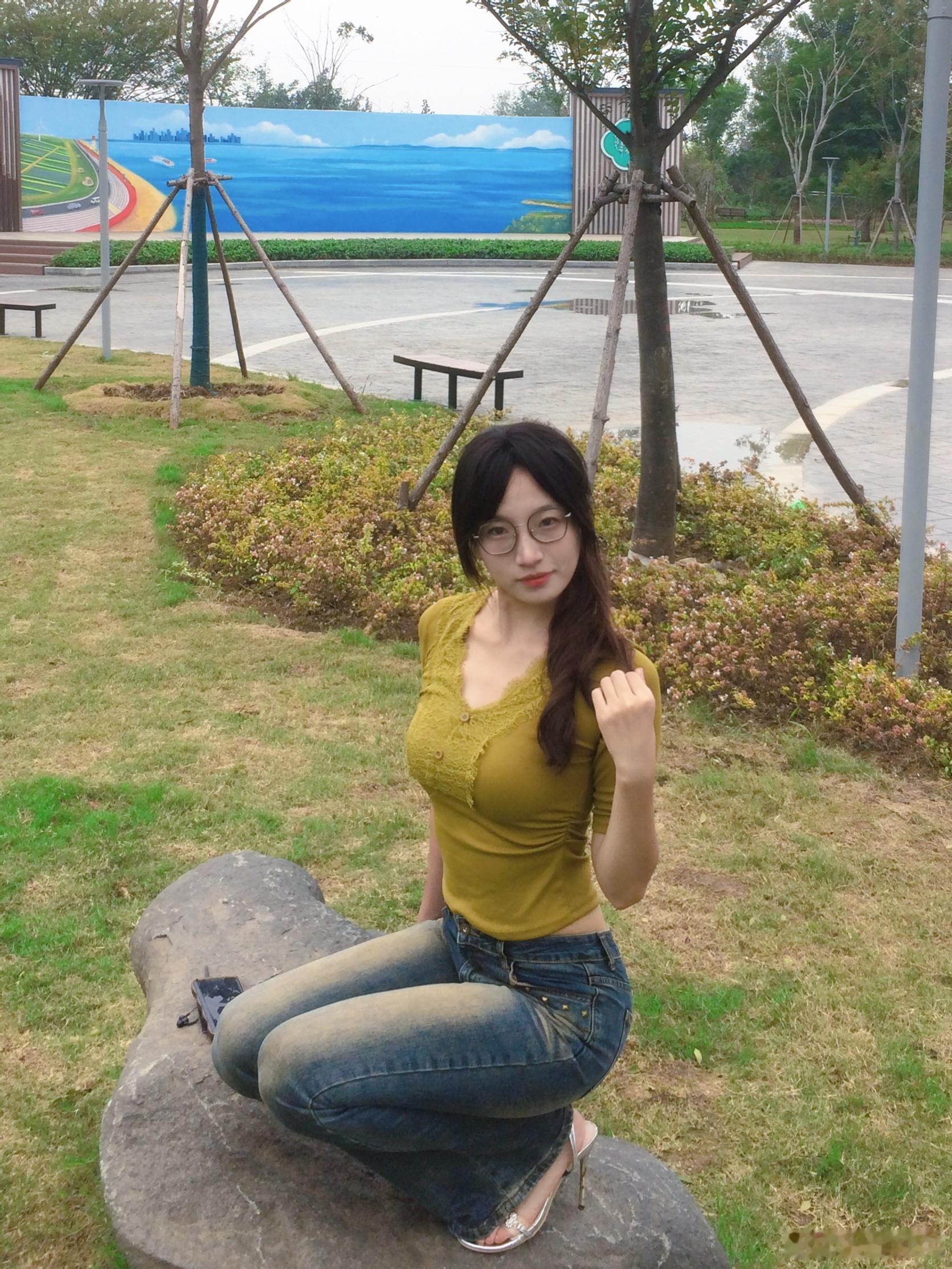 哪一张啊小宝们​​​
