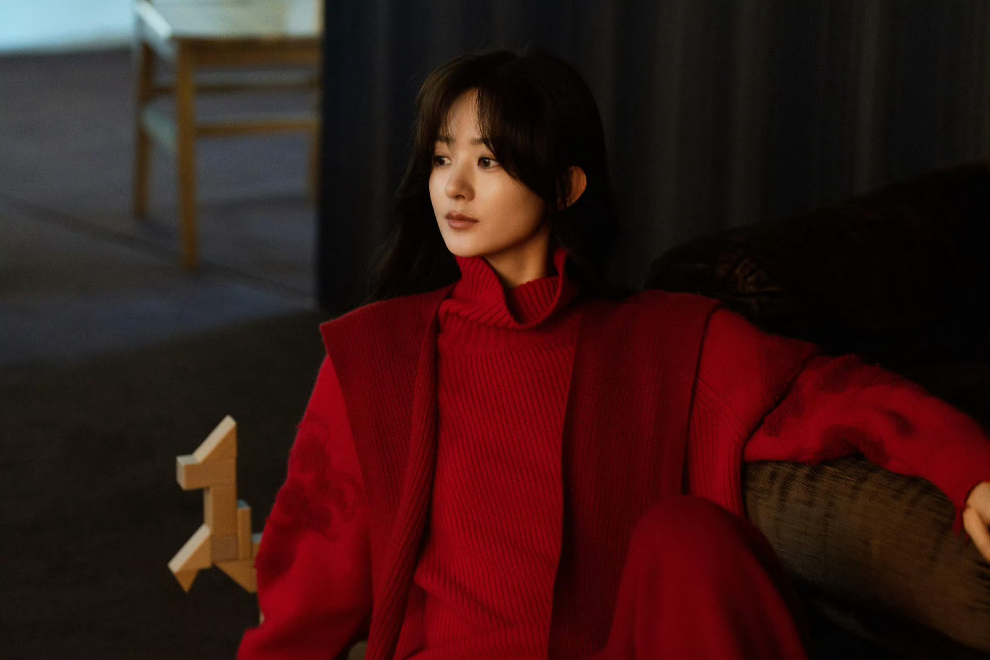 红红火火的赵丽颖新剧造城者也要红红火火