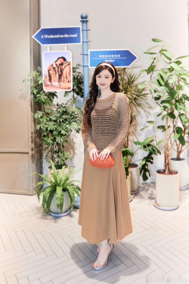 景甜景疯附身景甜用这张脸搞抽象景甜这段我看了十几遍。每次都觉得“她应该要正常了