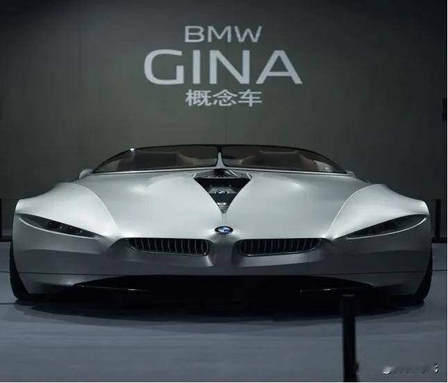 2025年买车，究竟是选BBA，还是选新能源，这难题宛如在巧克力与冰淇淋之间抉择