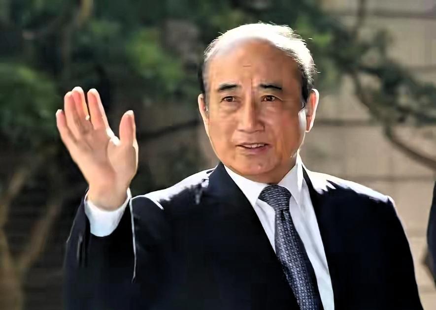 王金平直言不请郑丽文，揭了谁的疮疤？168桌盛宴冠盖云集，85岁政坛元老王