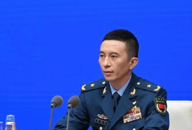 6月24日，新加坡《联合早报》报道:“中国阅兵领导小组办公室副主任吴泽棵表示，本