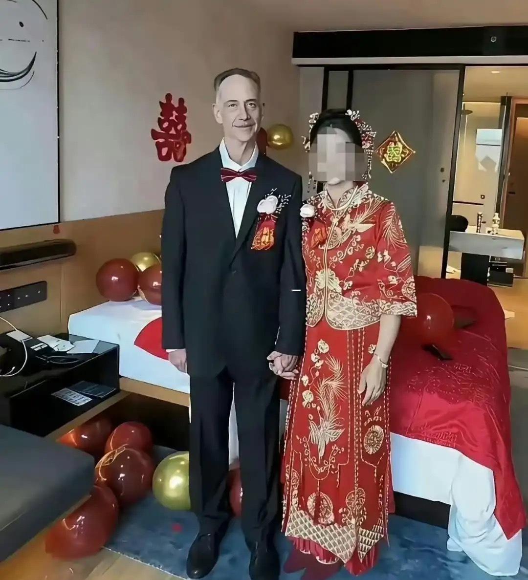 这年头为啥美女都爱嫁老头