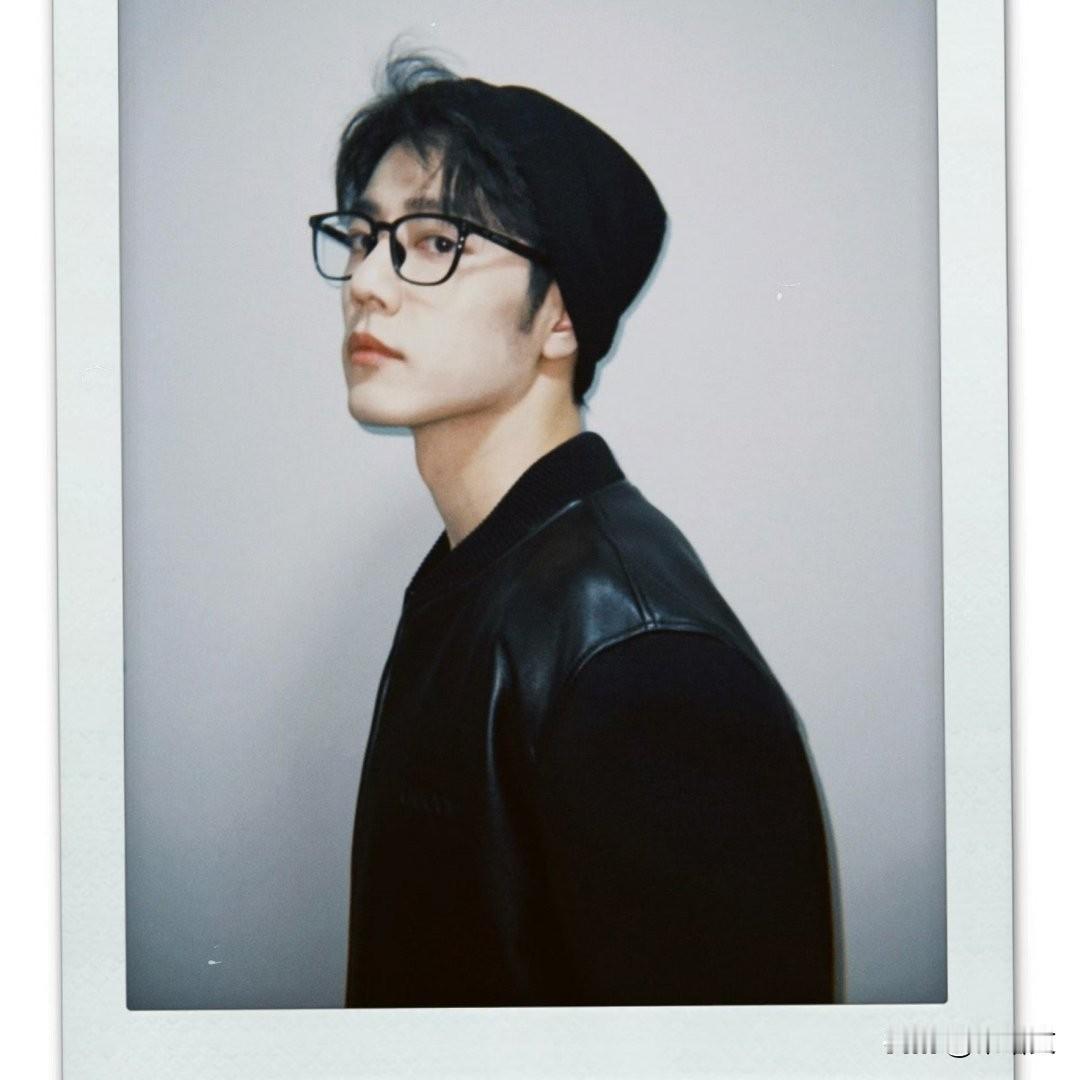 突袭定档炸翻影院！肖战新片《得闲谨制》12月6日硬刚抗战局今儿个影视圈直接