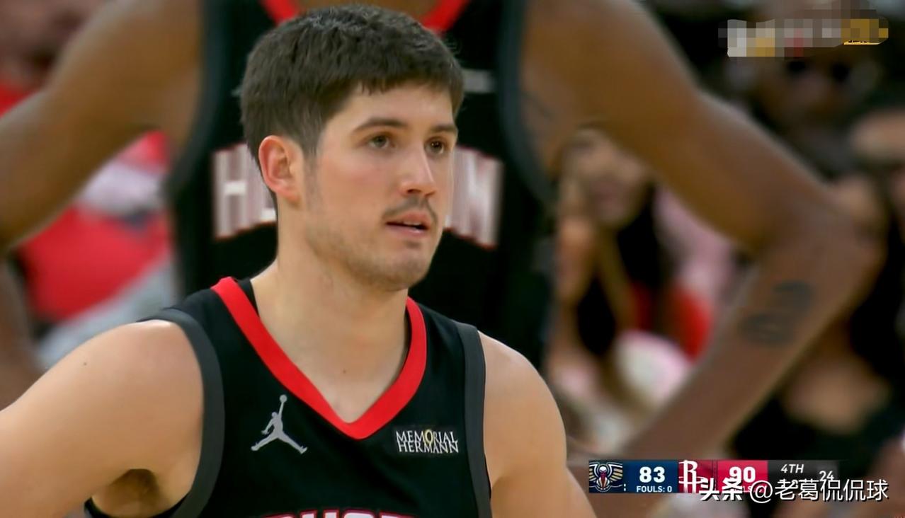 火箭超级新星谢波德终于重获新生了！在今天火箭主场以107：105战胜鹈鹕的比赛中