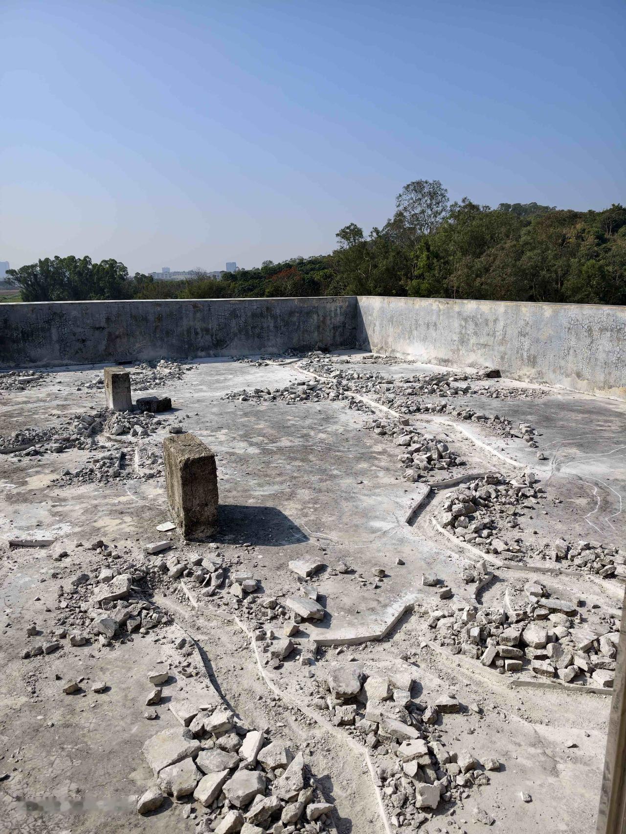 家里楼顶漏水有什么好办法解决？