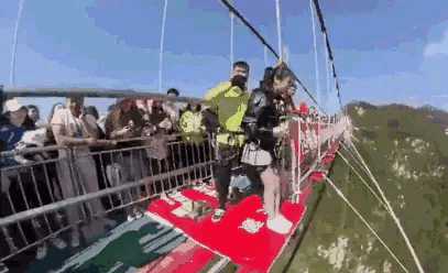 有后续吗，蹦极最重要就是绳子，这能疏忽大意[笑着哭]