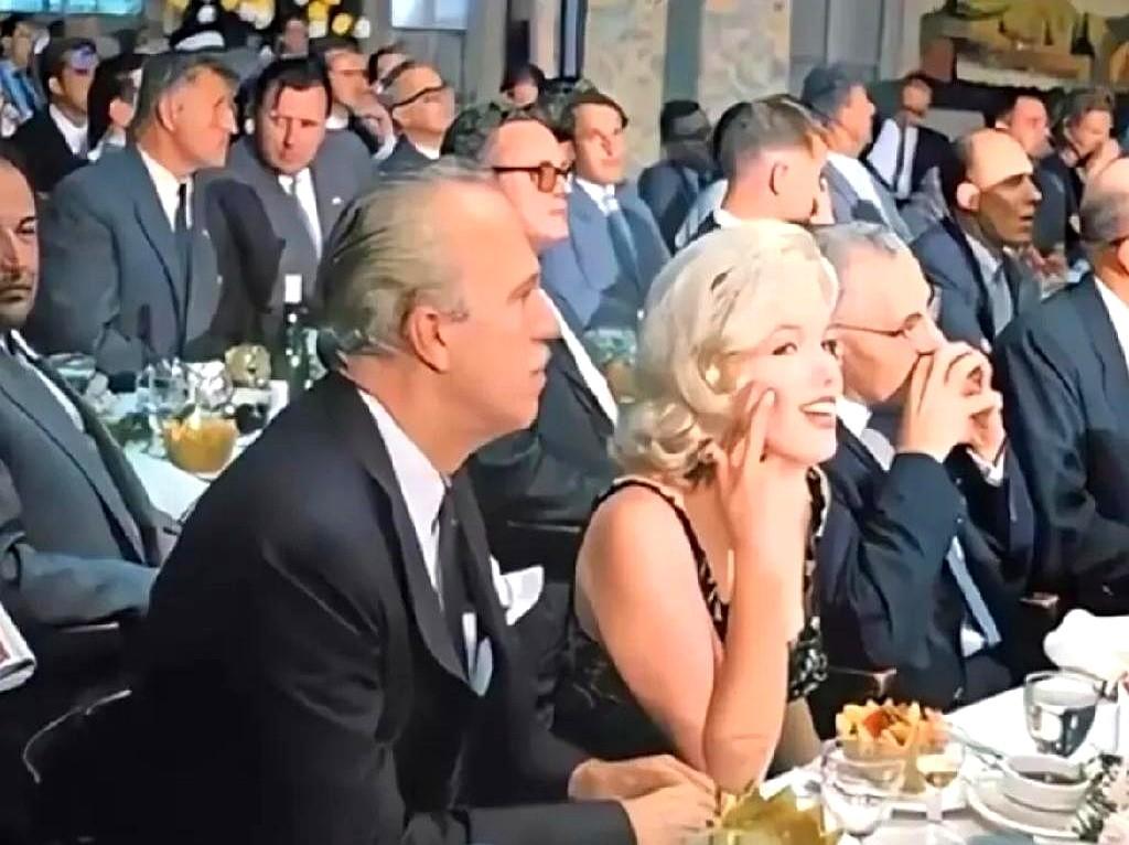 谁能想到，一场差点搞砸的外交，竟被一个女明星不动声色地救了回来。1959年，
