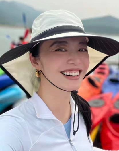 朱媛媛去世才15天，姚晨和李乃文的做法真的让人刮目相看！姚晨在六一发了全家福