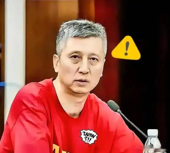 科普一下17年前郭士强当选主教练的操作，就会明白他这种能力平庸观念老旧的人才为什么能在屡屡惨败后仍然