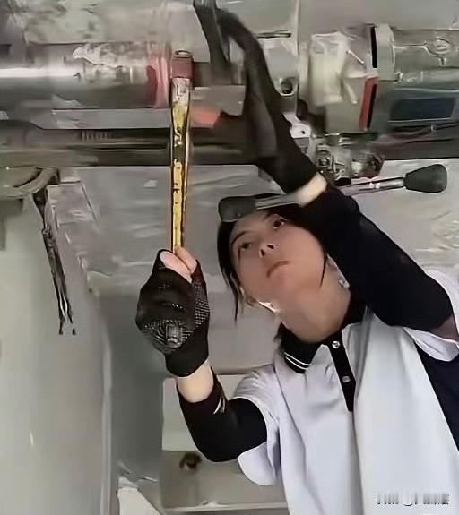 有时候感觉二手平台也蛮冤枉的，像这种文案10个人里至少5个人以上看不懂，关键是他