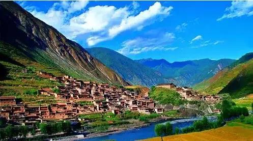 凉山州招聘“山顶无人区”工作人员，34岁以下，本科以上，你敢挑战吗？近日，四川