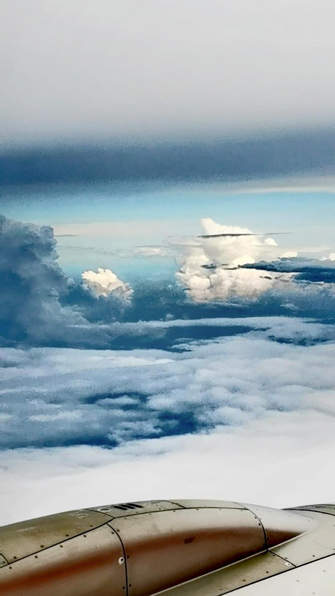 航拍美景飞机云海落日余晖晚霞