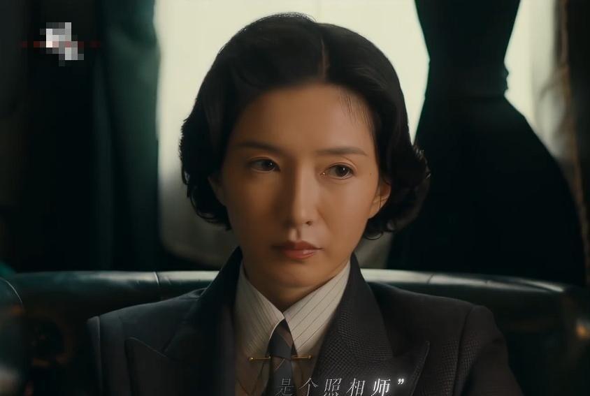 古力娜扎与江疏影《醒来》同框，才彻底明白了张艺谋的那句话《醒来》播了快两周，我