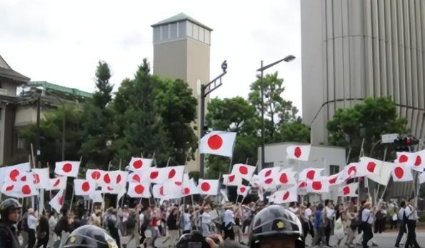 为什么现在日本越来越猖狂？一位日本老人曾称：“日本之所以敢跟中国叫板，说到底