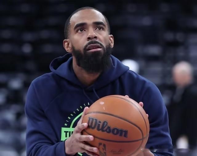 39岁康利刚被交易就曝不愿留公牛据名记Haynes报道，刚在三方交易中被送到公