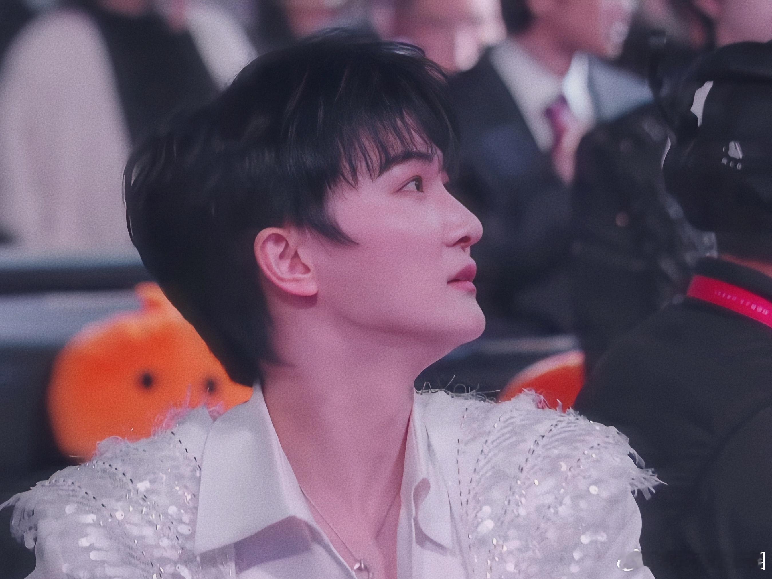 周深周深演唱会抢票周深重庆演唱会【圈和米米说晚安】山河远阔人间，