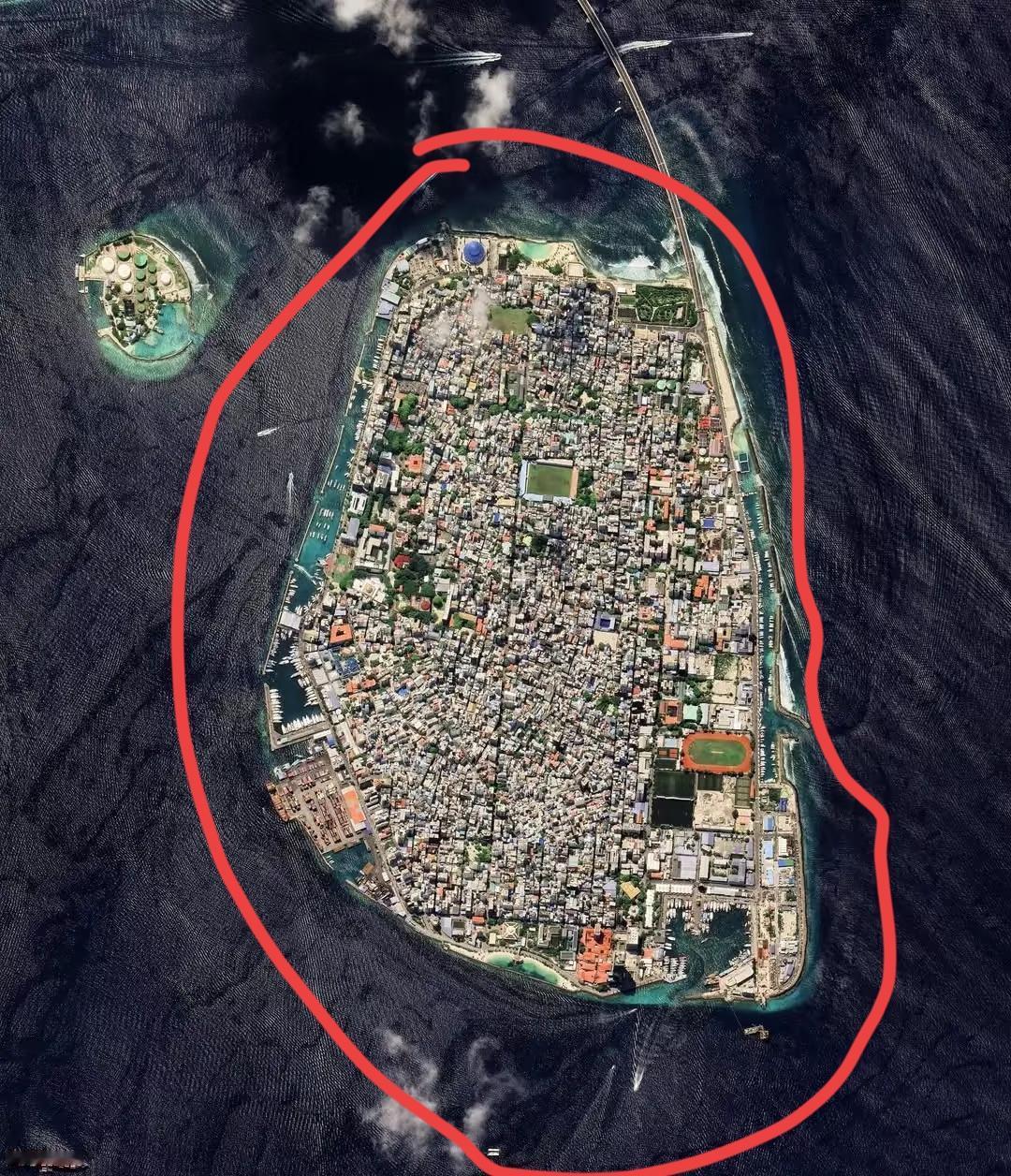 中建集团进入，全给他搞成300米以上大楼……世界上最拥挤的城市马累，