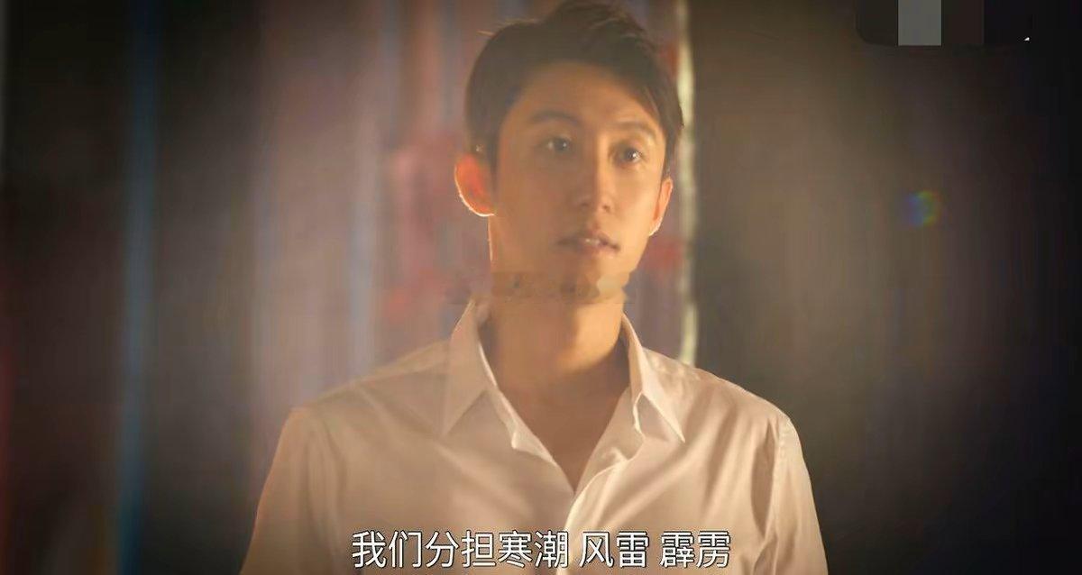 黄景瑜这波操作，真是把贾乃亮坑惨了。大过年的，他给贾乃亮安利自己的新剧《岁月有情