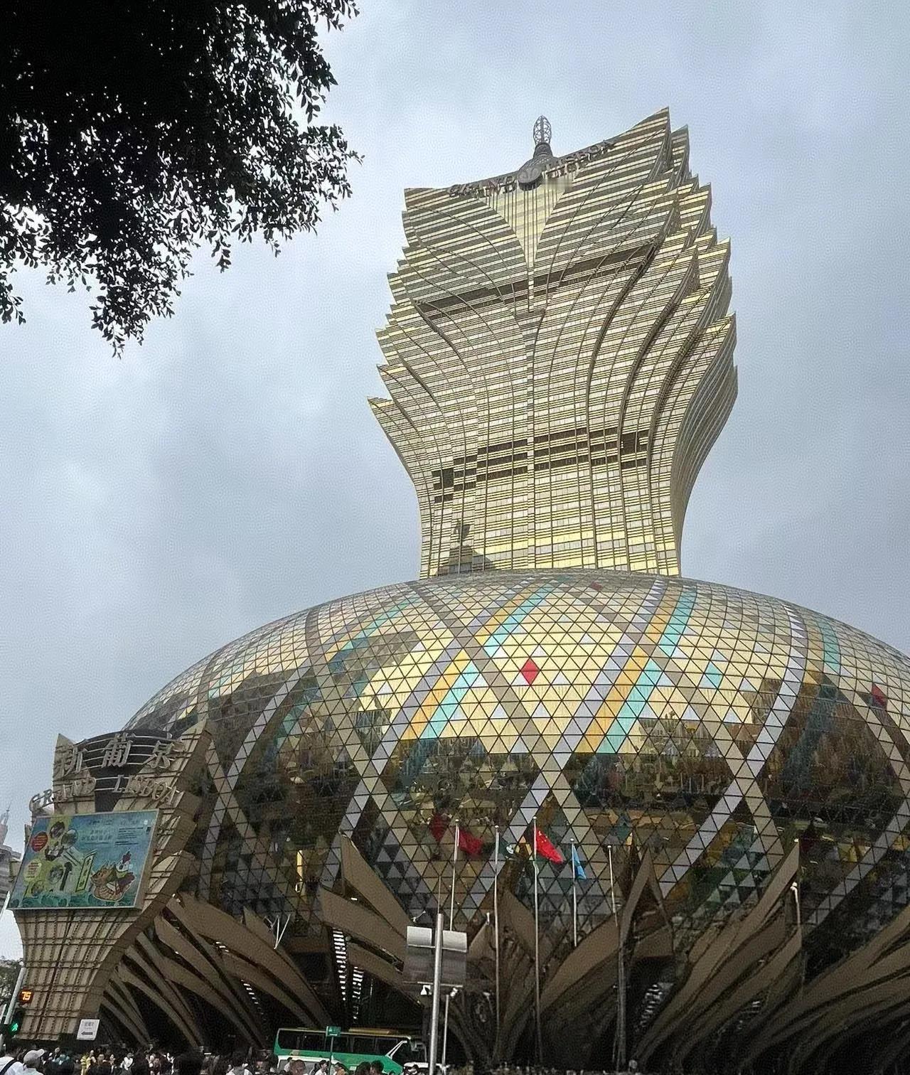 五一去趟澳门，消费2万，见识了什么叫做繁华发达。这种富裕，不是高楼大厦，而是内心