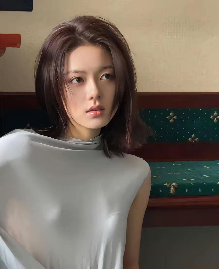 【这是赵今麦】没仔细看，真没看出来，皮肤一如既往的美好！