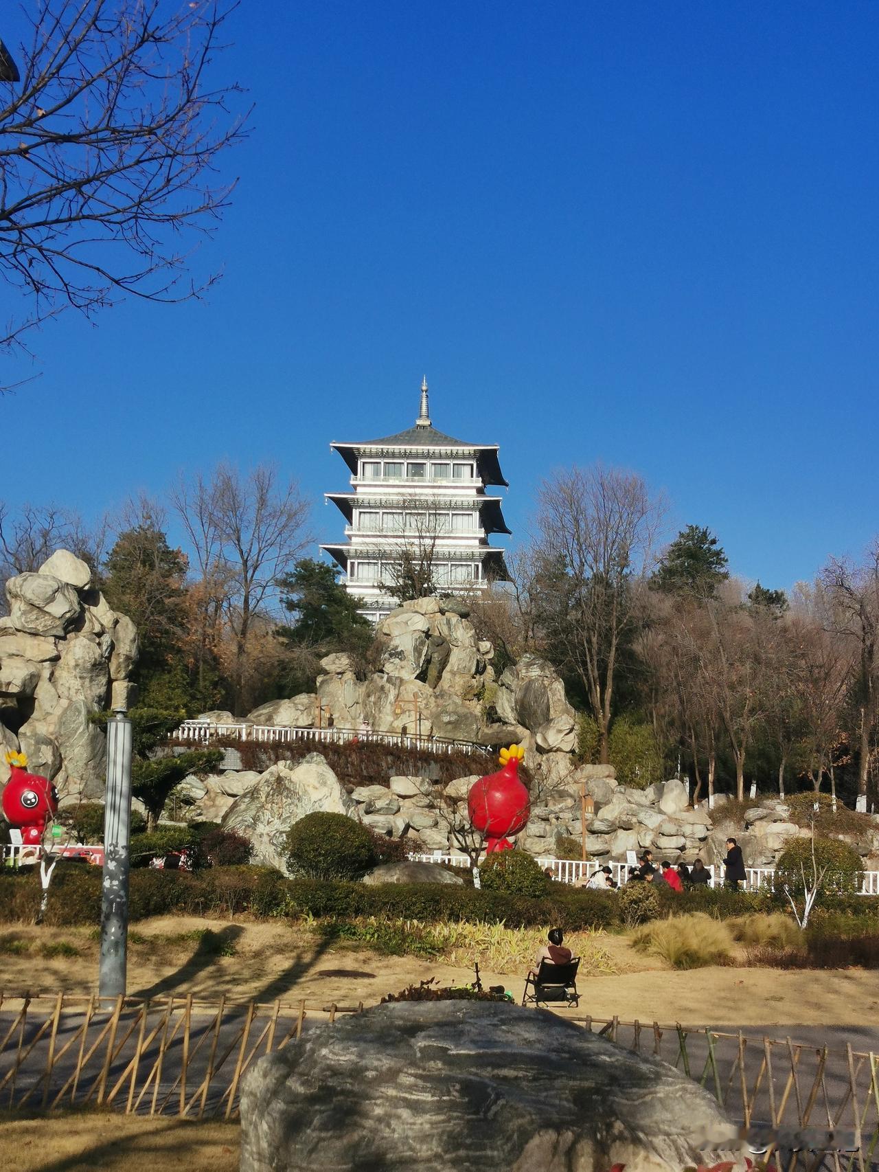 这次横扫全国的大寒潮，考验了一次关中，郑州都降到-5℃，西安最低温度1℃，可见关