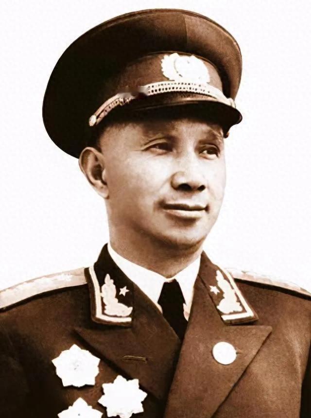 1979年，粟裕上书中央为自己申冤，叶剑英：20多年了，也该解决了“粟总，您