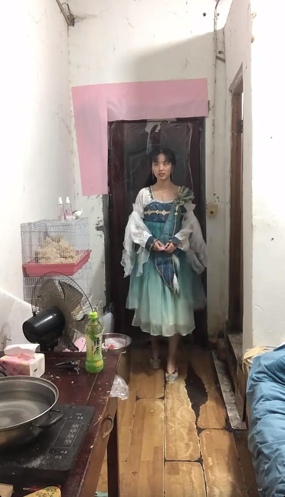 能不能把电风扇拆下来洗一下，这样风会大一点[doge][doge][doge]