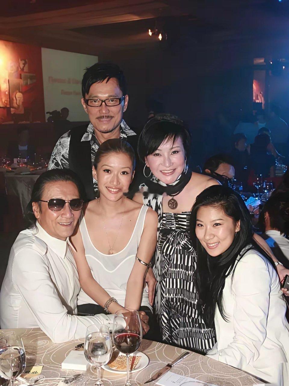 这一家人一看就很有格局