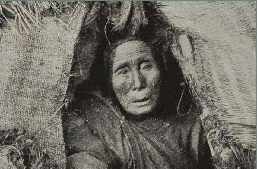 1950年的湖南街头，出现了一幕极其反常的画面。一位统帅着6个主力团、正准备围剿