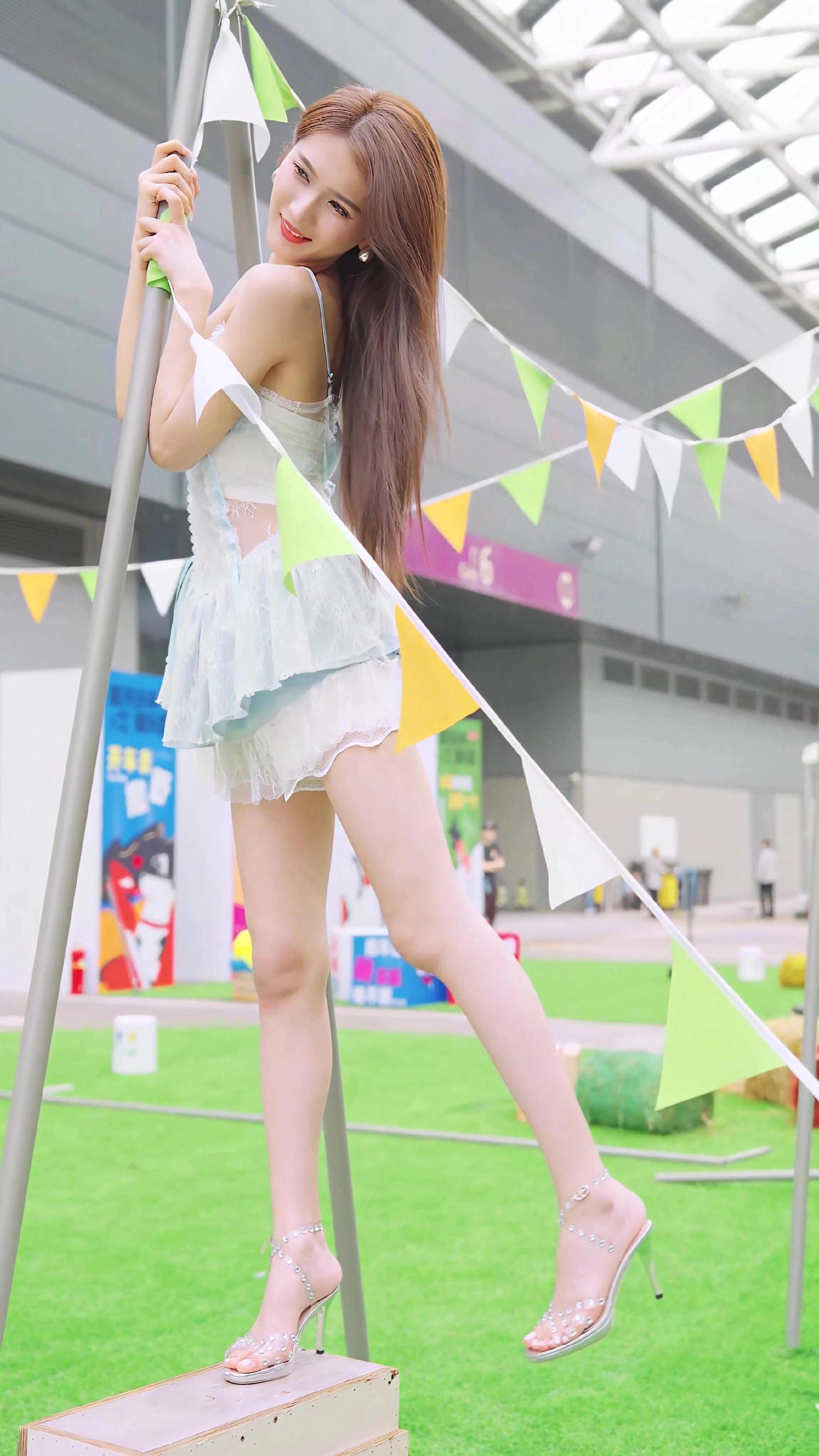 好身材好气质 清纯女神 大长腿小蛮腰 甜美女孩 夏天的味道