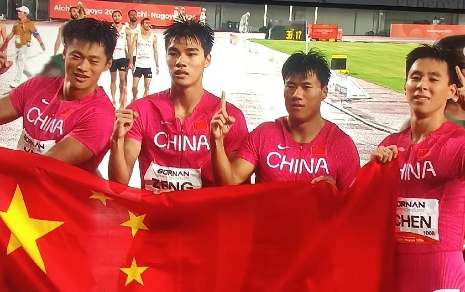 交接稳到极致！38.17秒！中国男子4×100米接力名古屋亚运成功卫冕！
