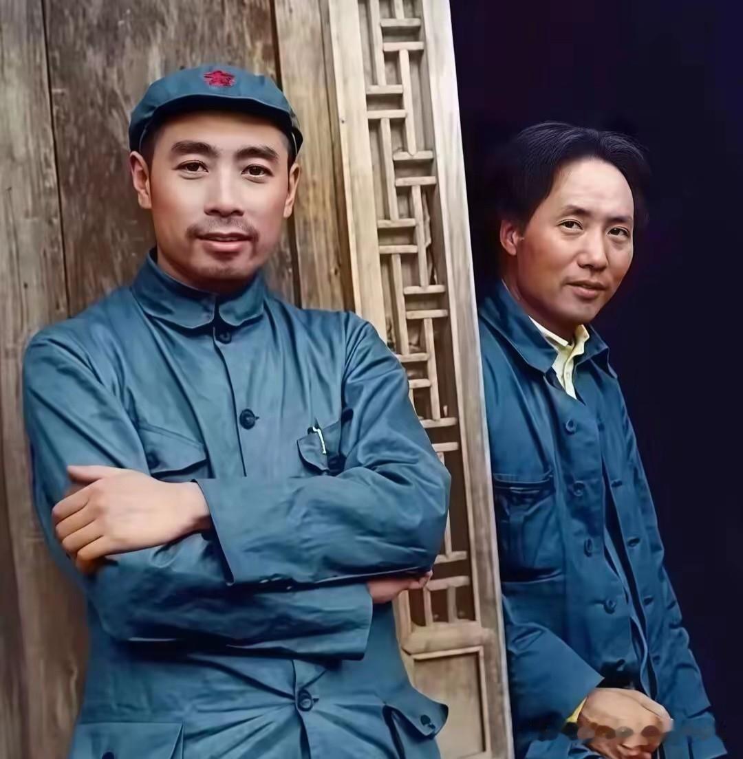 两个伟人同框，脸上都充满了对未来的自信！用了28年，实现了当初的梦想！毛
