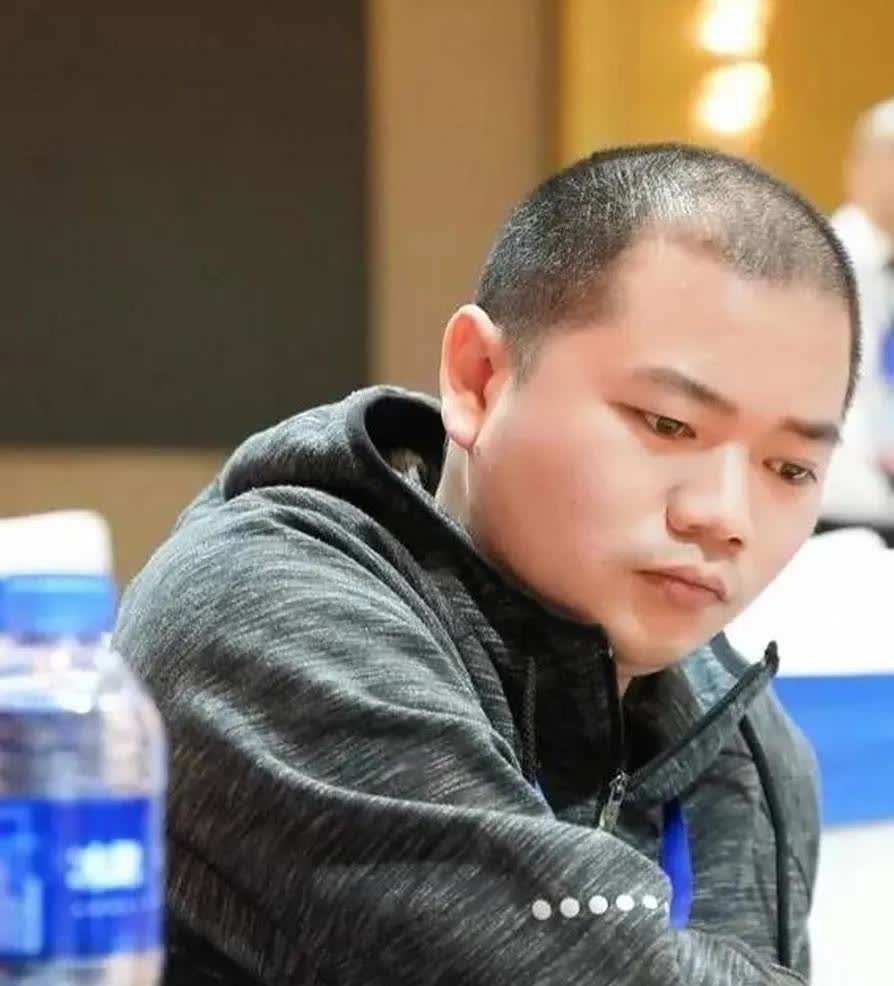 赵攀伟曾经和广东十虎十个人确实下了十盘棋，最终战绩是8胜2和，胜率达到90%，好