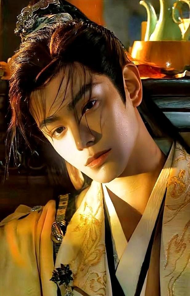 曹骏一出手，全网都闭嘴了。真功夫不用替身，眼神能杀人，戏份却少得像打酱油。宋